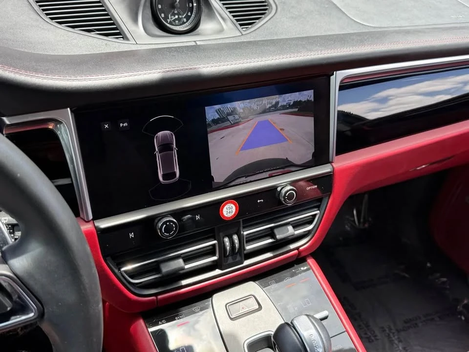 2022 Porsche Macan S - Image 13 of 17