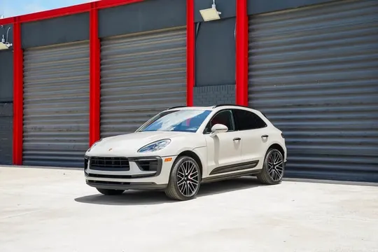 2022 Porsche Macan S