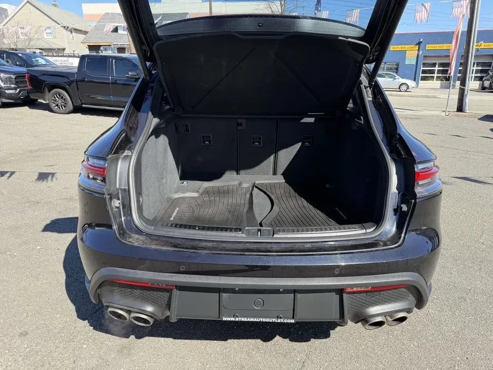 2022 Porsche Macan S - Image 11 of 20