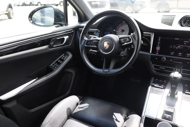 2022 Porsche Macan S - Image 19 of 20