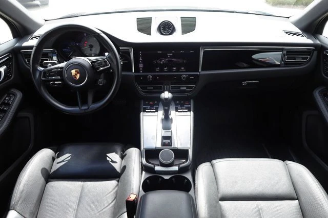 2022 Porsche Macan S - Image 18 of 20