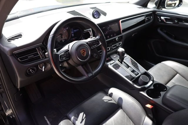 2022 Porsche Macan S - Image 12 of 20