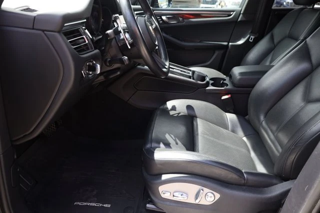 2022 Porsche Macan S - Image 11 of 20