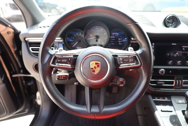 2022 Porsche Macan S - Image 13 of 20