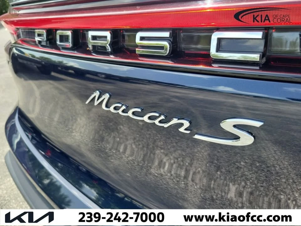 2022 Porsche Macan S - Image 9 of 20