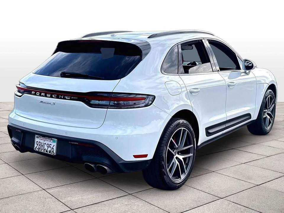 2022 Porsche Macan S - Image 13 of 19
