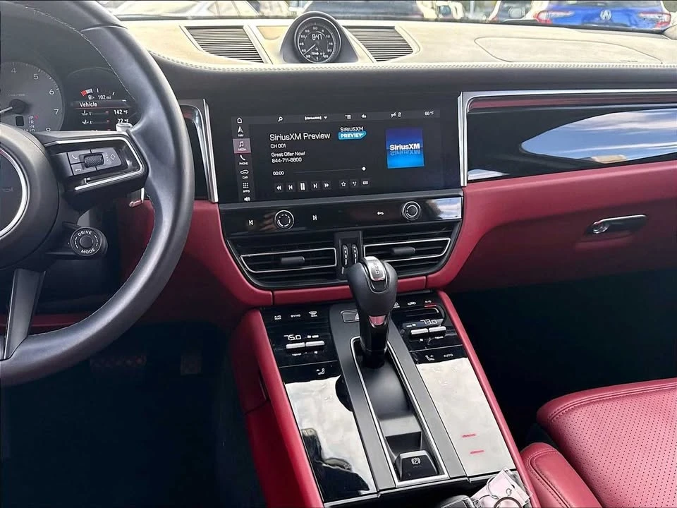 2022 Porsche Macan S - Image 8 of 19