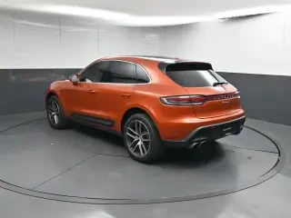 2022 Porsche Macan S - Image 3 of 4