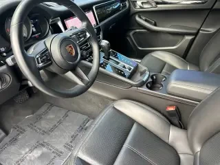 2022 Porsche Macan S - Image 4 of 4