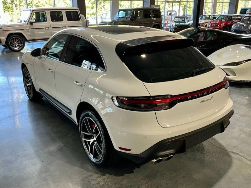 2022 Porsche Macan S - Image 10 of 18