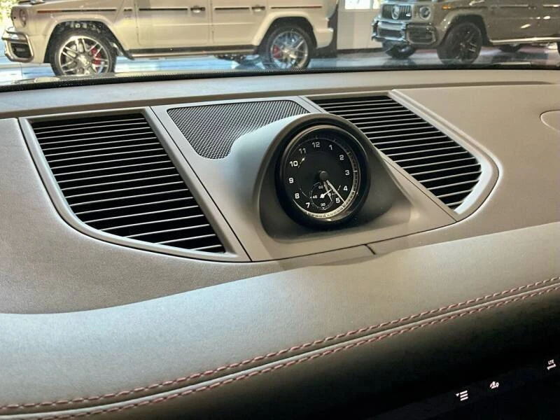 2022 Porsche Macan S - Image 18 of 18