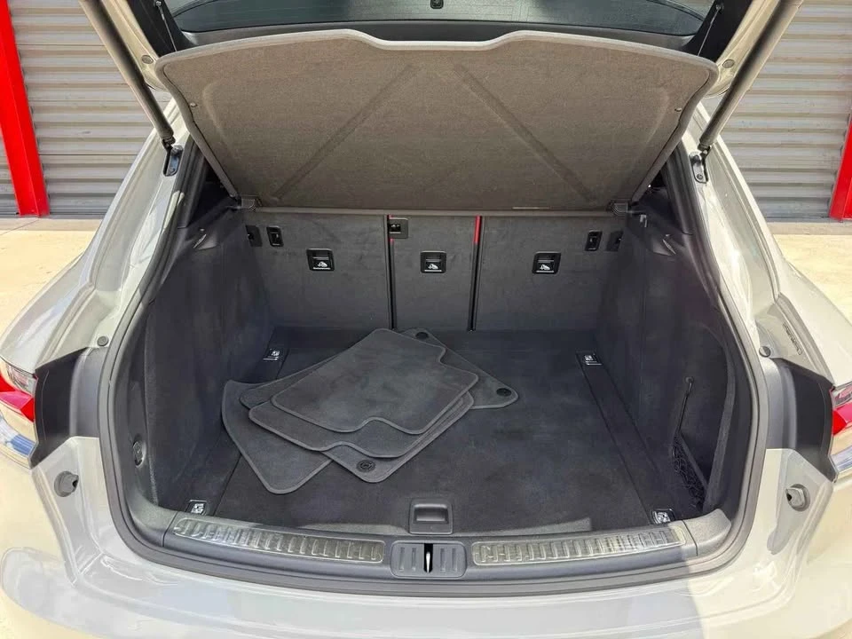 2022 Porsche Macan S - Image 16 of 16