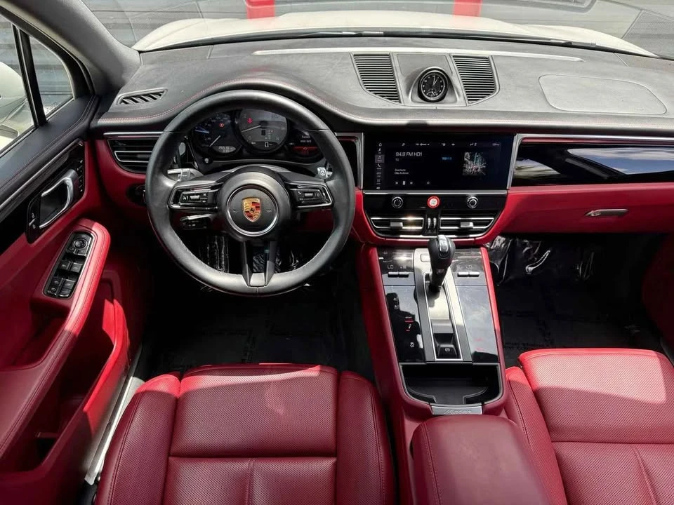 2022 Porsche Macan S - Image 9 of 16