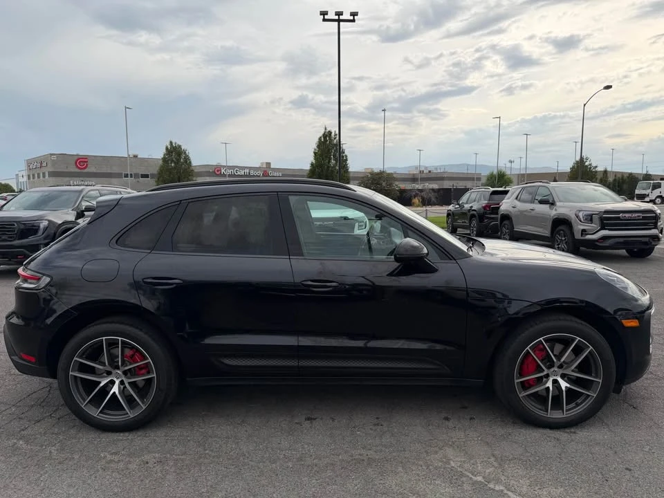 2022 Porsche Macan S - Image 6 of 11