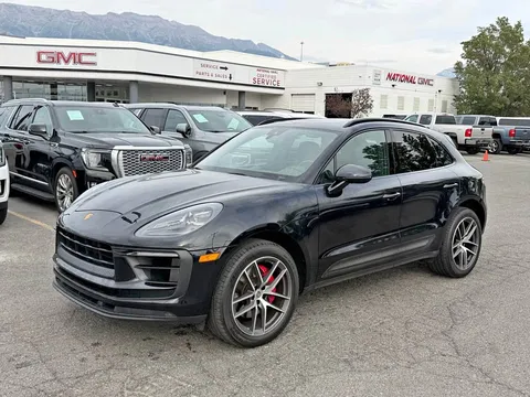 2022 Porsche Macan S Sport Utility 4D