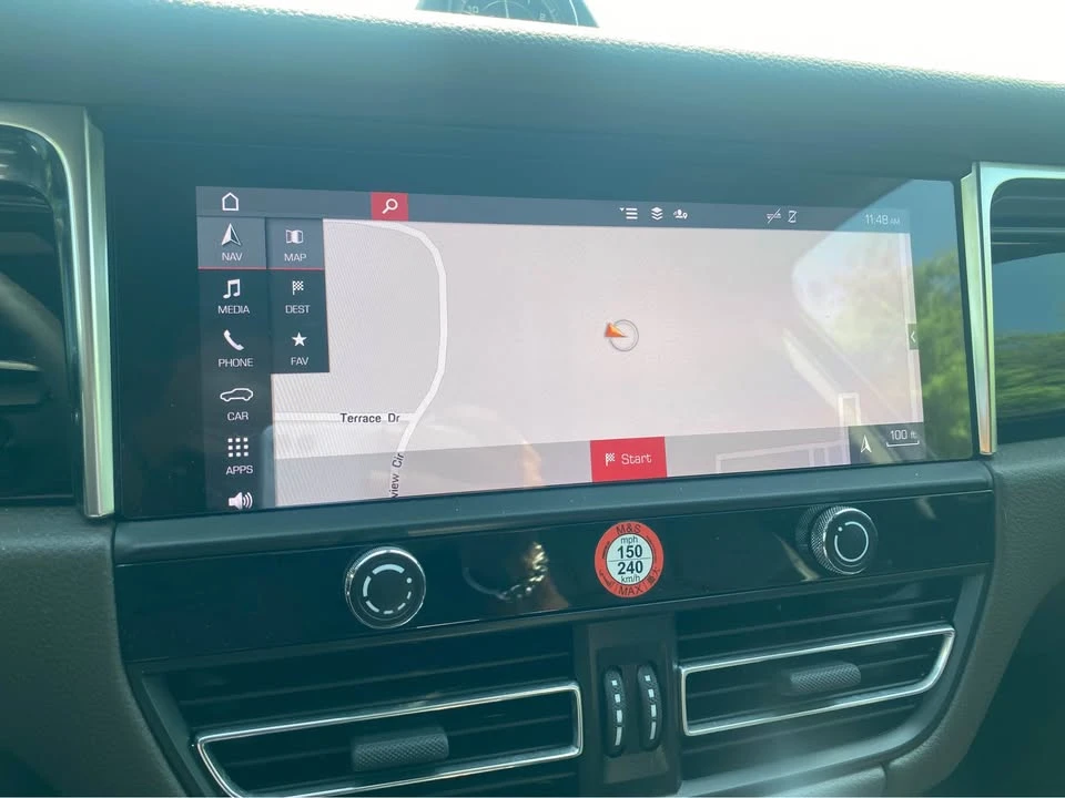 2022 Porsche Macan S - Image 9 of 14