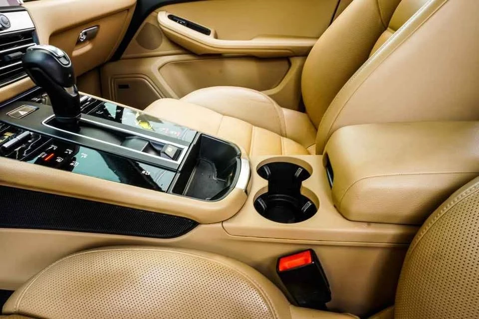 2022 Porsche Macan S - Image 4 of 5