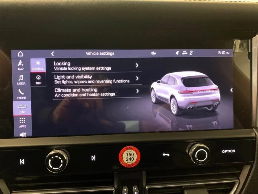 2022 Porsche Macan S - Image 17 of 20