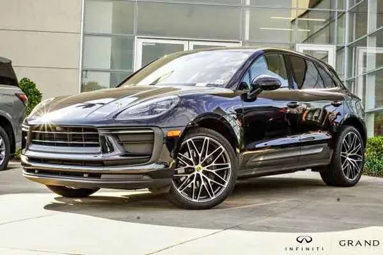 2022 Porsche Macan S Sport Utility 4D
