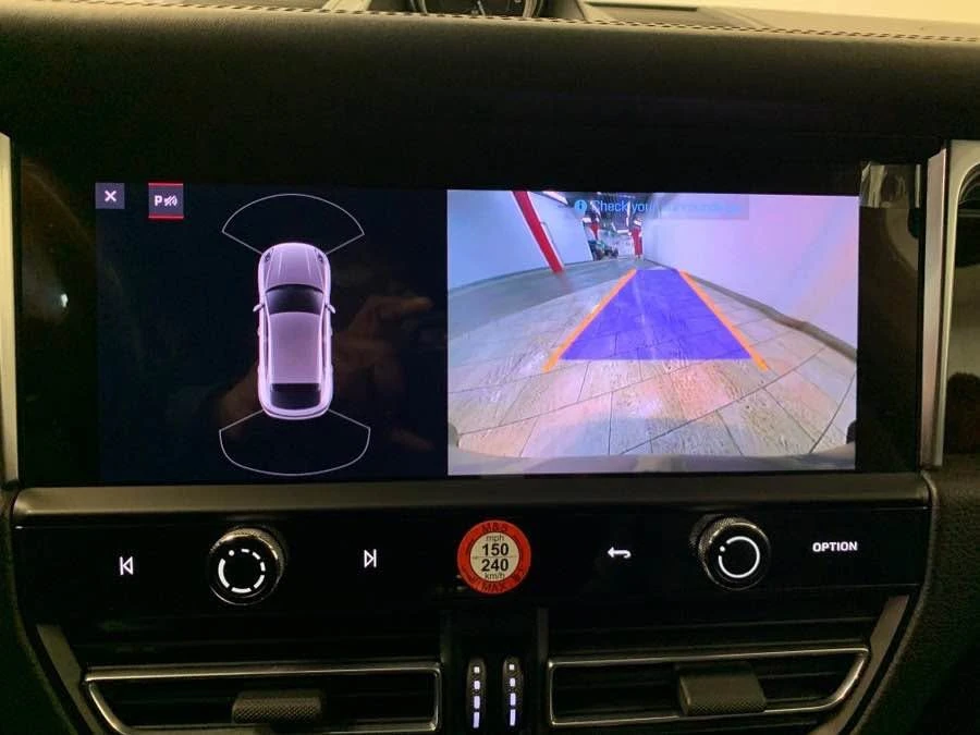 2022 Porsche Macan S - Image 19 of 20