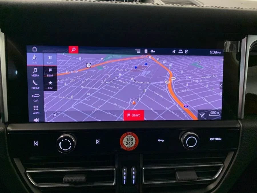 2022 Porsche Macan S - Image 16 of 20