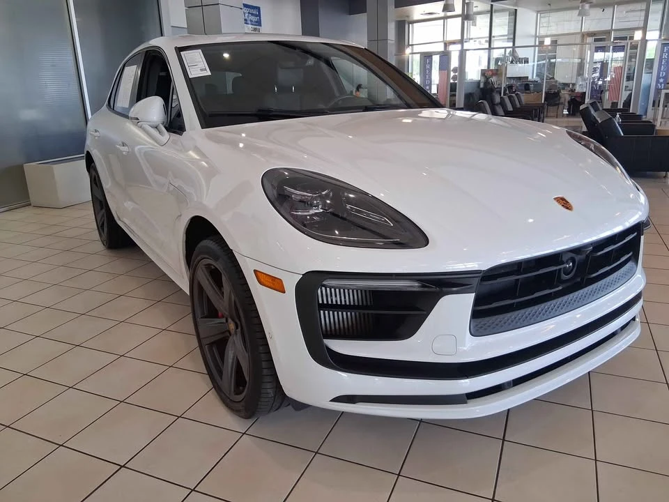 2022 Porsche Macan S - Image 4 of 4