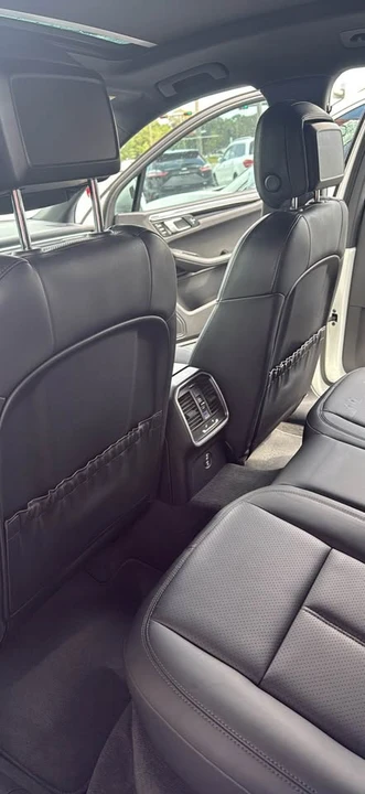 2022 Porsche Macan S - Image 4 of 6