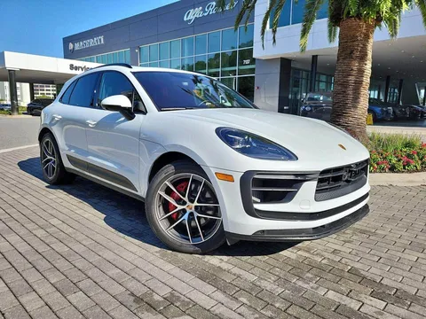 2022 Porsche Macan S Sport Utility 4D