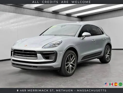 2022 Porsche Macan S Sport Utility 4D