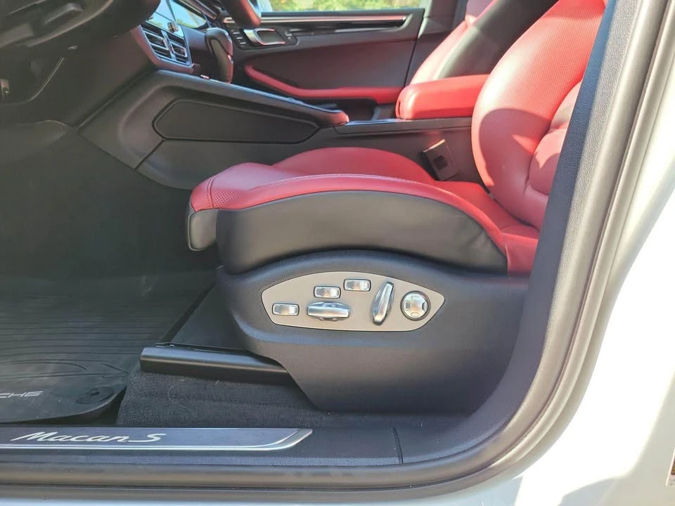 2022 Porsche Macan S - Image 11 of 13