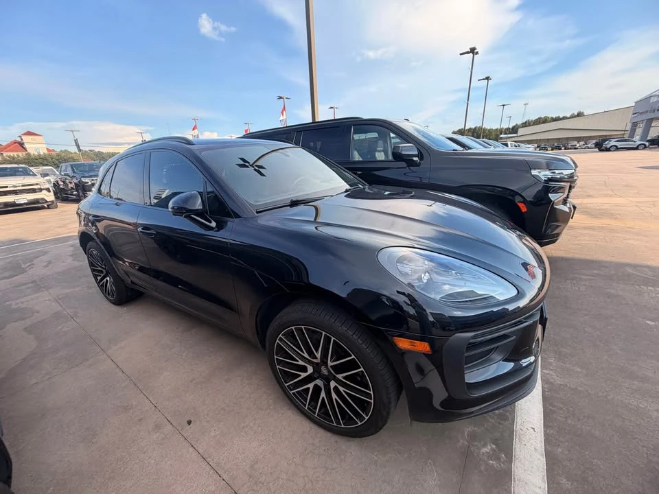 2022 Porsche Macan S - Image 2 of 6