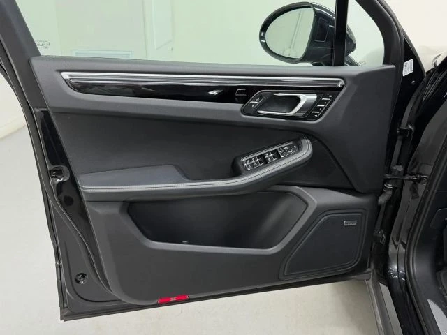 2022 Porsche Macan S - Image 20 of 31