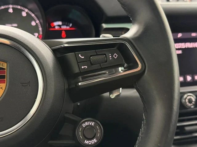 2022 Porsche Macan S - Image 23 of 31
