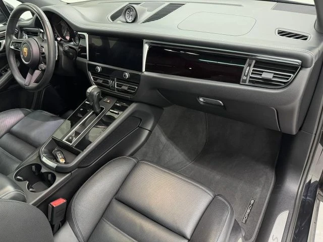 2022 Porsche Macan S - Image 11 of 31