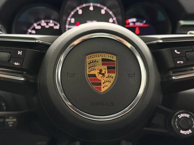2022 Porsche Macan S - Image 25 of 31