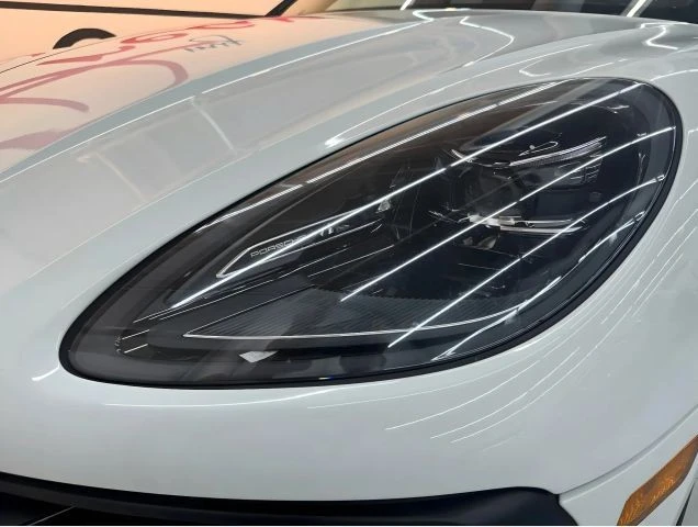 2022 Porsche Macan S - Image 12 of 21