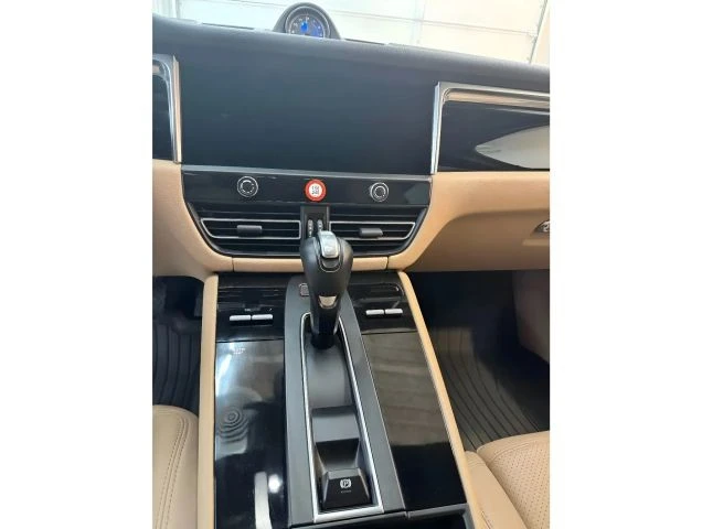 2022 Porsche Macan S - Image 17 of 21