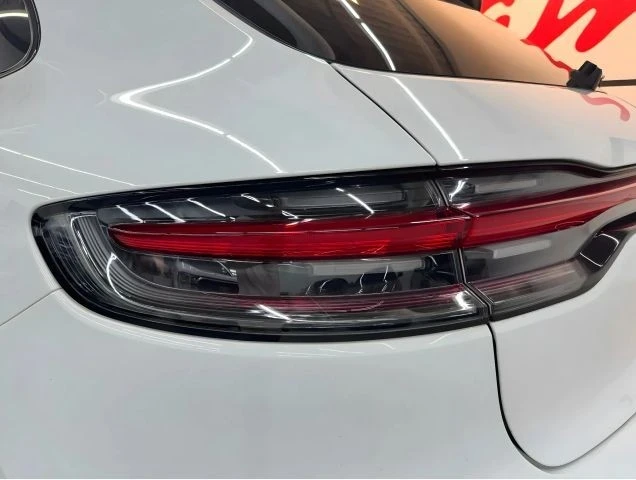 2022 Porsche Macan S - Image 13 of 21