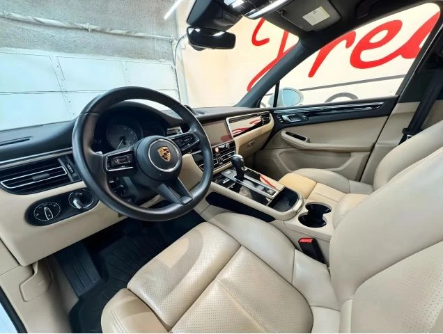 2022 Porsche Macan S - Image 15 of 21