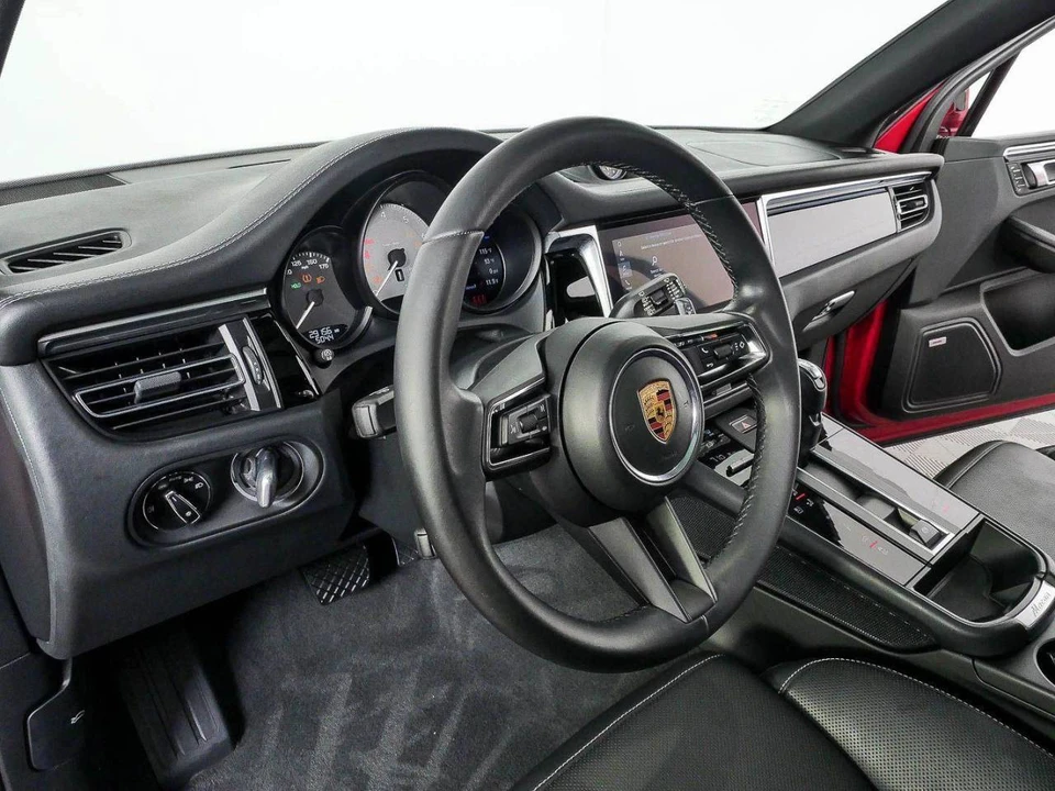 2022 Porsche Macan S - Image 4 of 5
