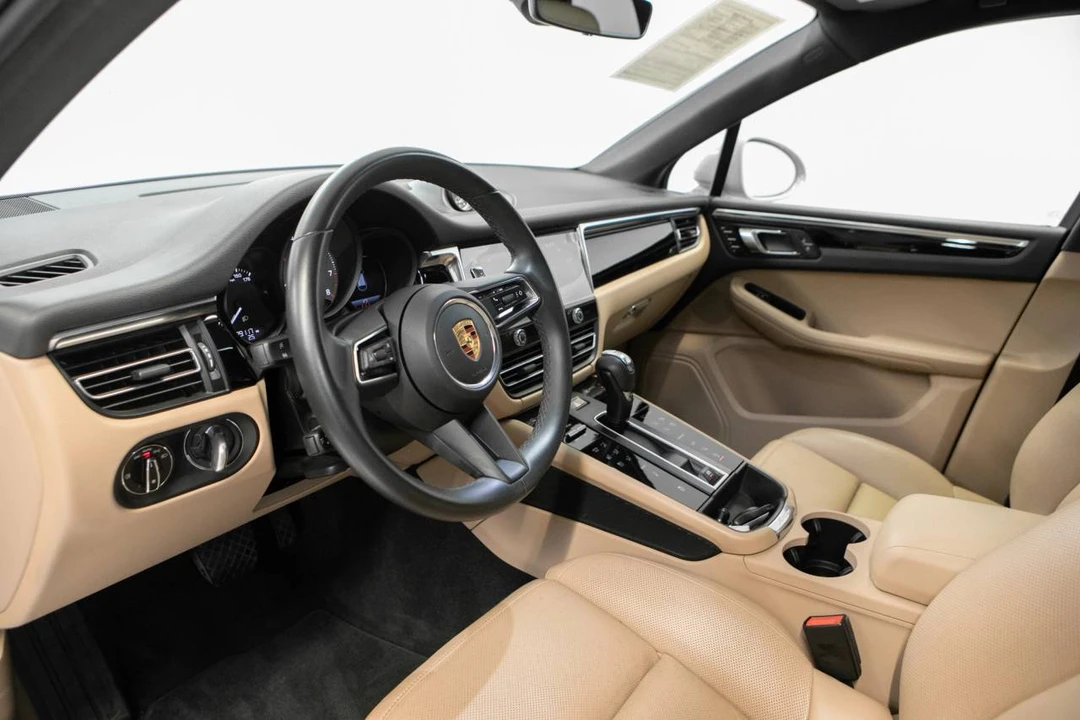 2022 Porsche Macan S - Image 4 of 5