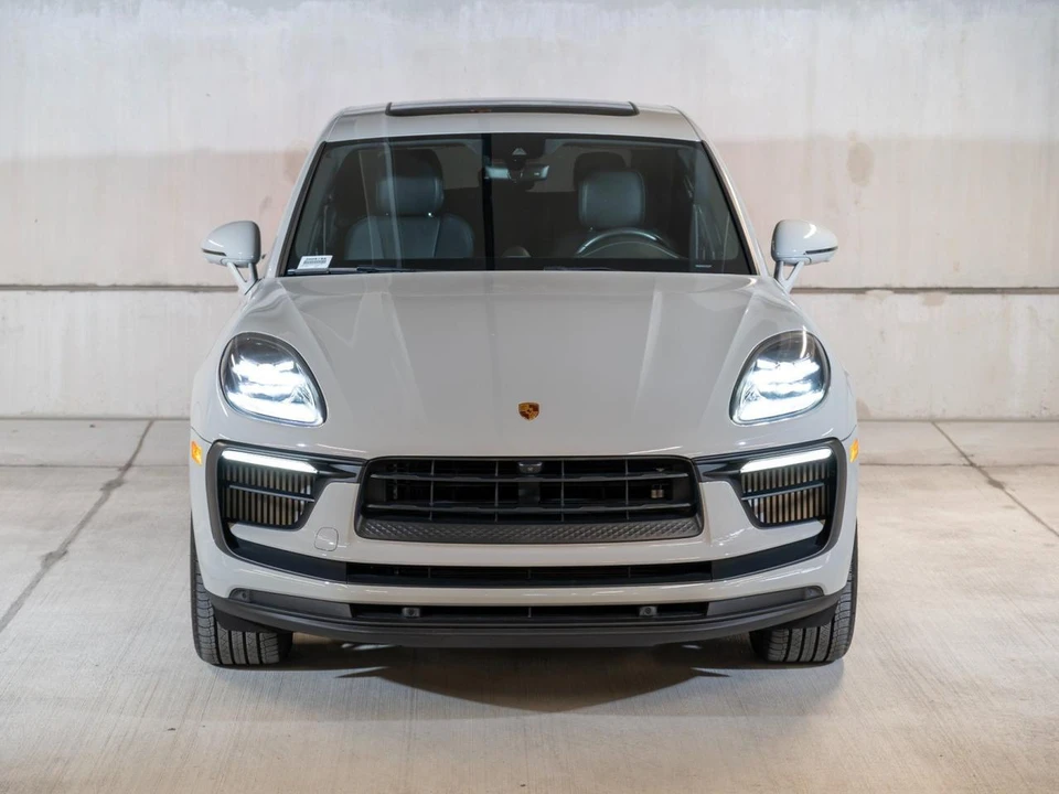 2022 Porsche Macan S - Image 7 of 31