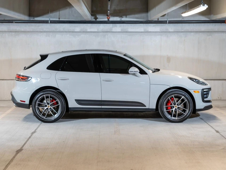2022 Porsche Macan S - Image 9 of 31
