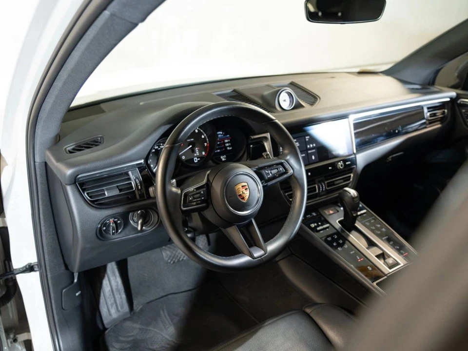 2022 Porsche Macan S - Image 4 of 5