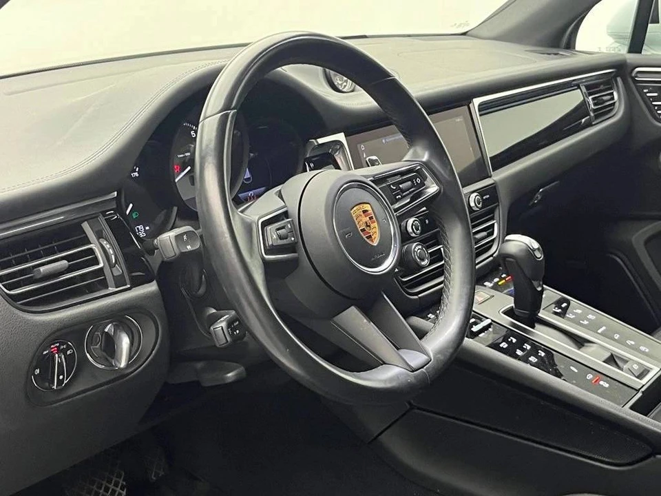 2022 Porsche Macan S - Image 4 of 5