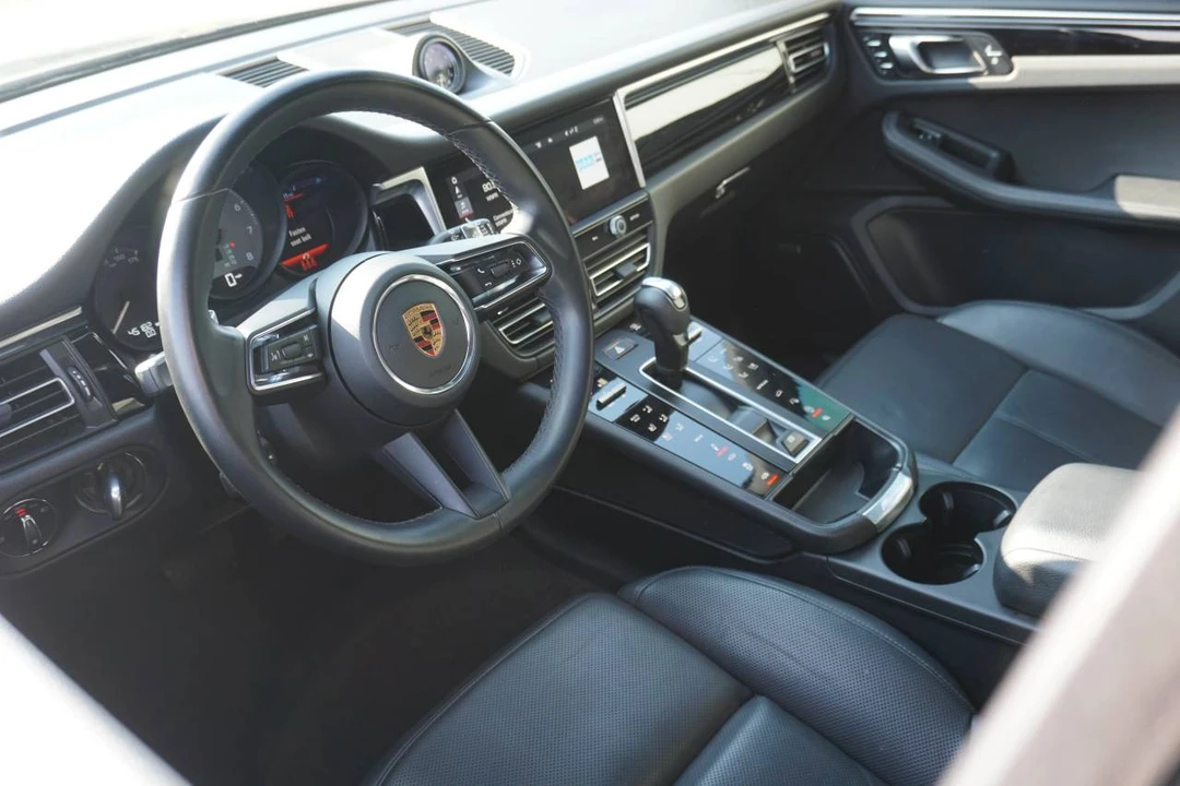 2022 Porsche Macan S - Image 4 of 5