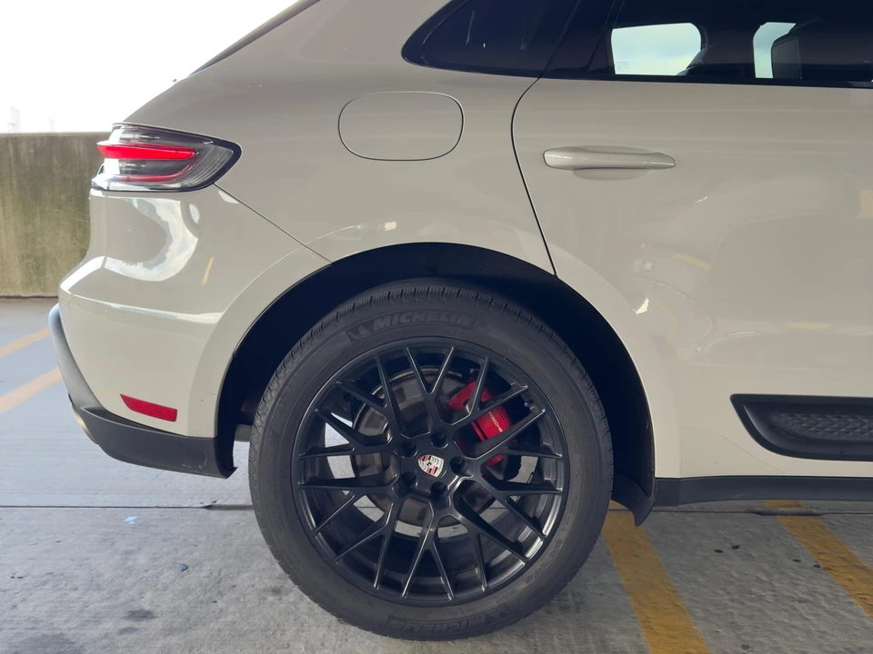 2022 Porsche Macan S - Image 12 of 31