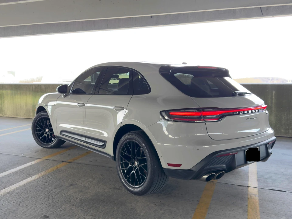 2022 Porsche Macan S - Image 7 of 31