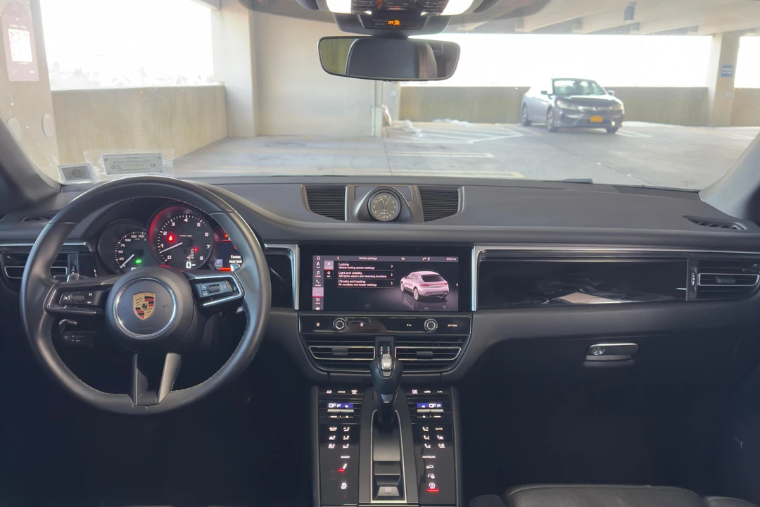 2022 Porsche Macan S - Image 14 of 31