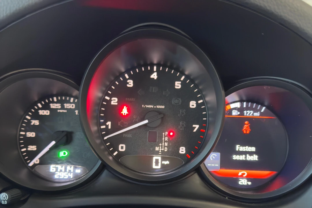 2022 Porsche Macan S - Image 17 of 31